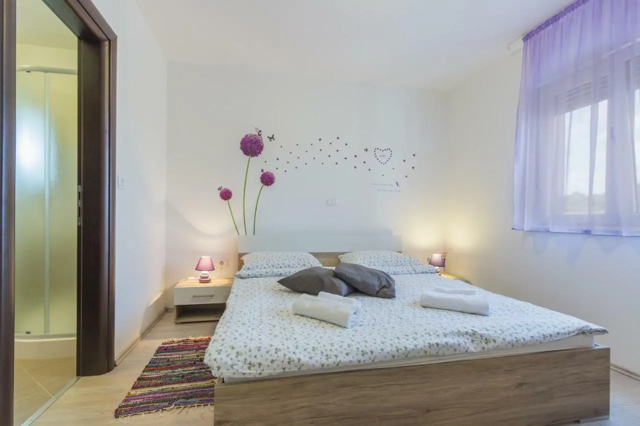Villa Kata Barban 0*,  Croatia